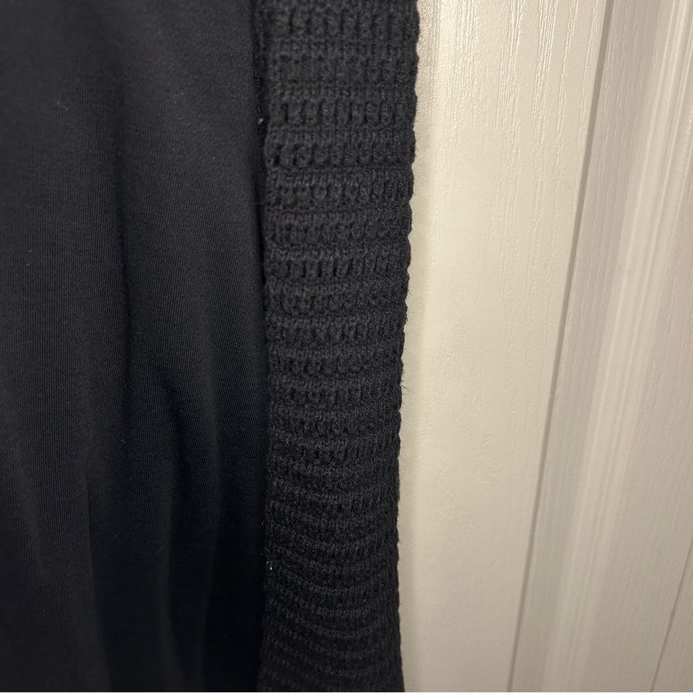 Reitmans Charcoal Crew Neck Top